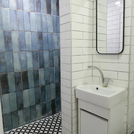 3 Story 5 Bedroom With Terrace By Tram * Istanbul