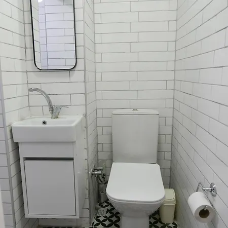 فيلة 3 Story 5 Bedroom With Terrace By Tram اسطنبول
