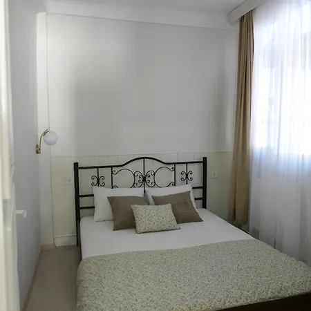 3 Story 5 Bedroom With Terrace By Tram *